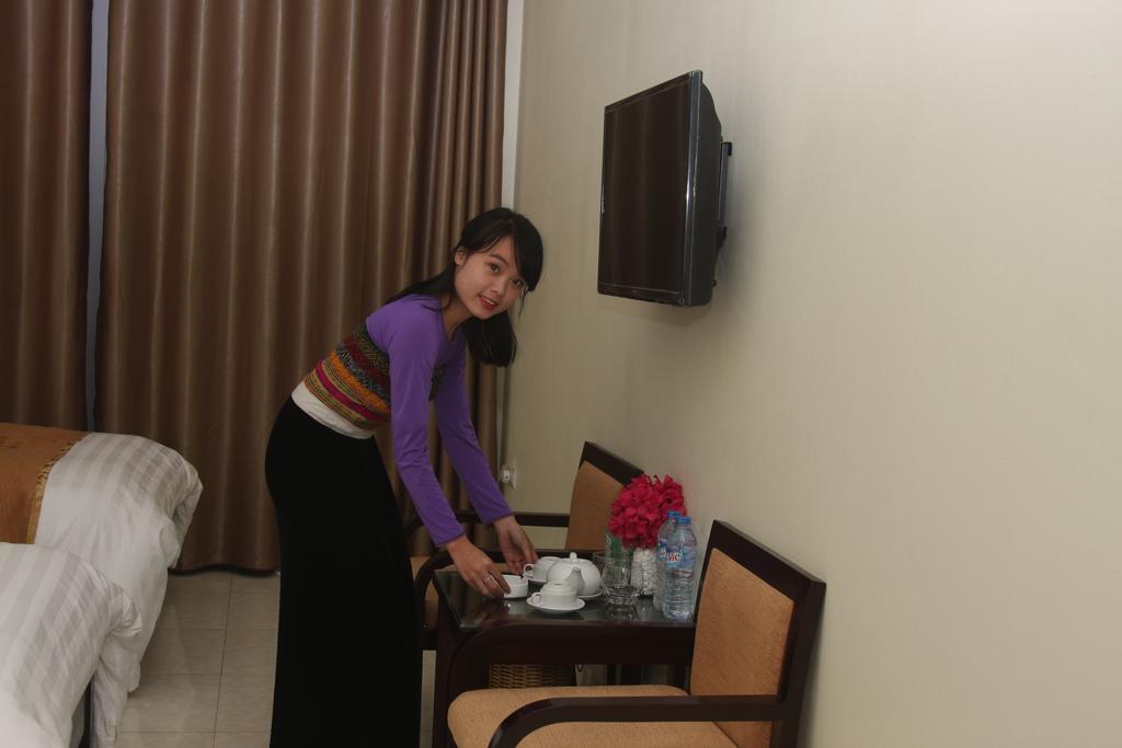Khoa Thanh Hotel Hoa Binh Bagian luar foto
