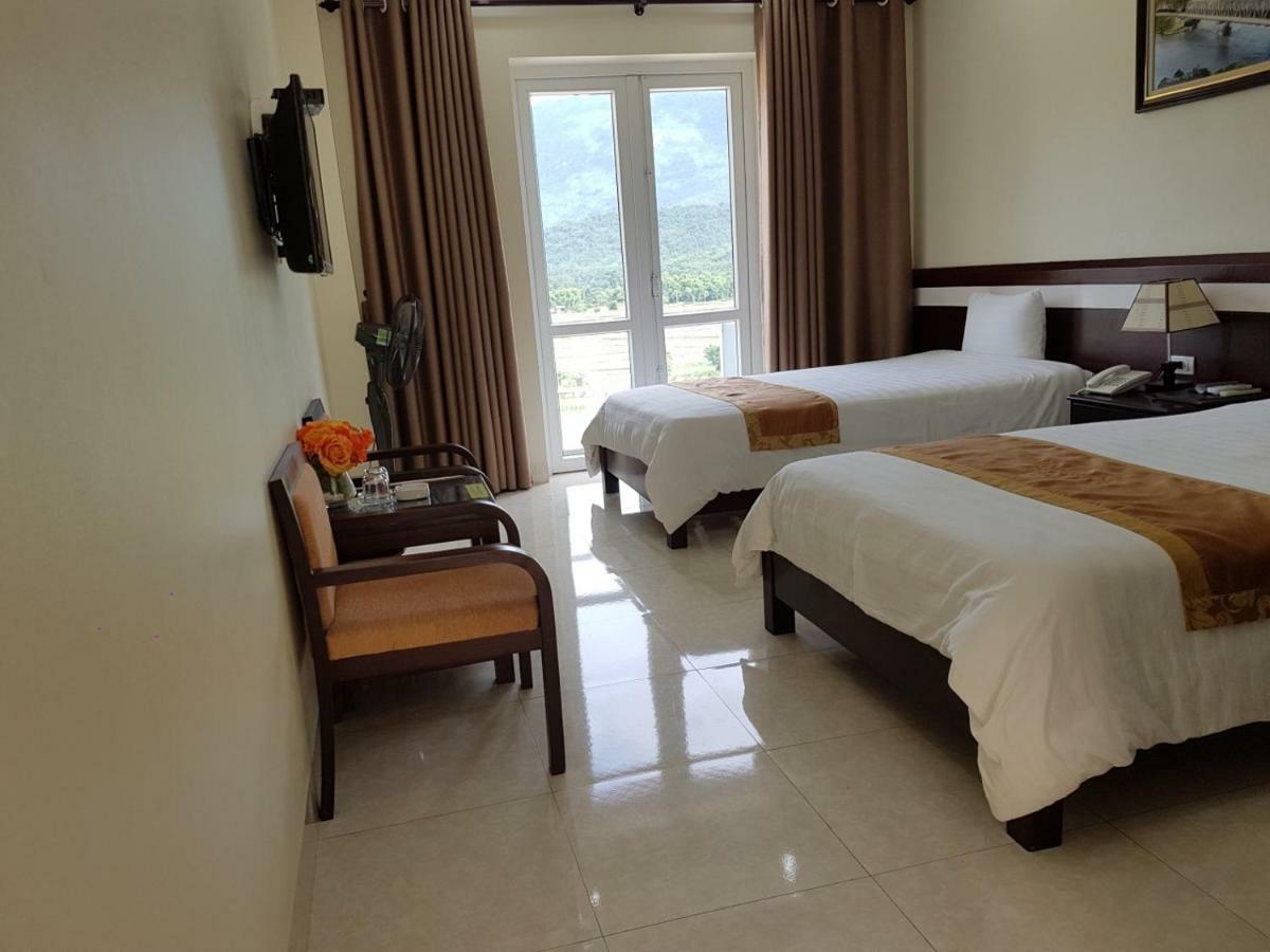 Khoa Thanh Hotel Hoa Binh Bagian luar foto