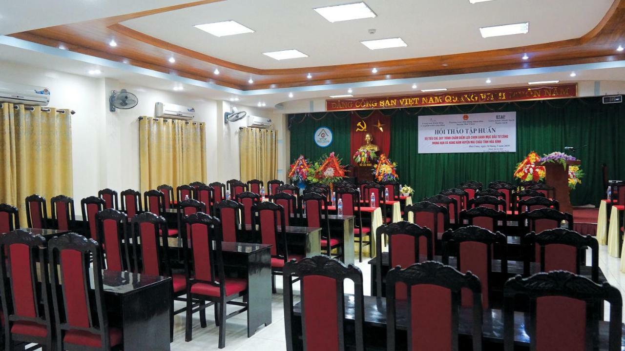 Khoa Thanh Hotel Hoa Binh Bagian luar foto