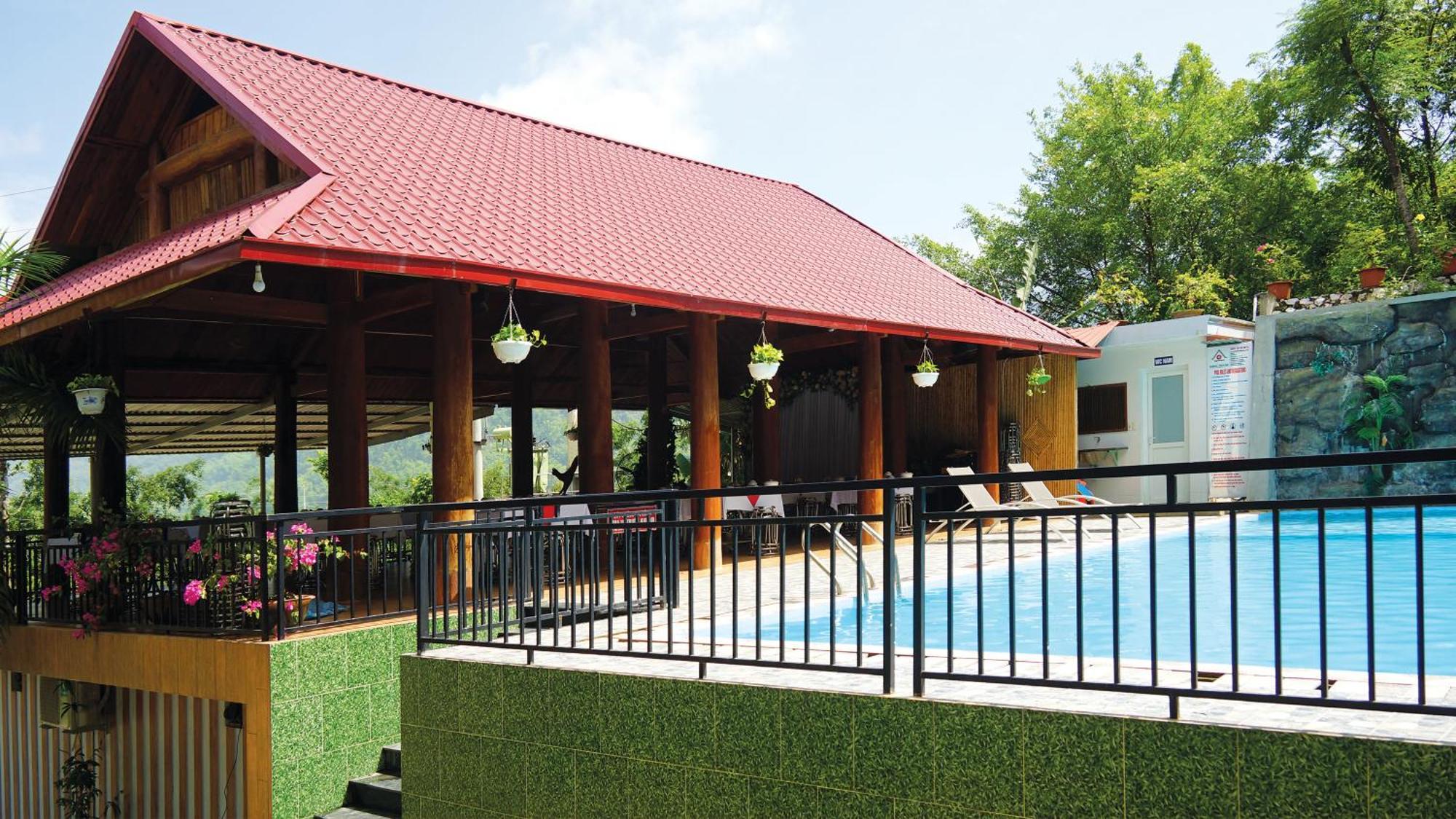 Khoa Thanh Hotel Hoa Binh Bagian luar foto